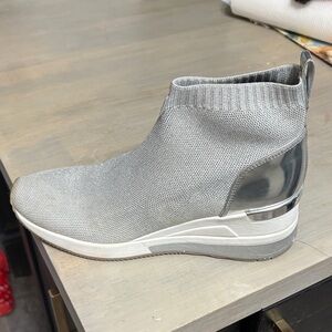 Michael kora size 8 silver slip on wedge sneaker